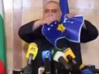 Ministri bullgar-shqyen flamurin e KS