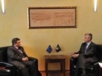 thaci, preteni