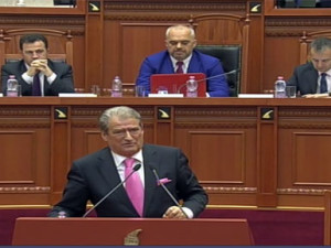 sali berisha ne kuvend