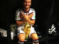 Shkodran Mustafi-kampion bote