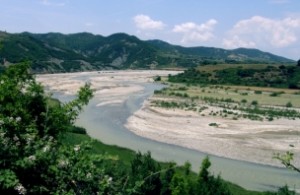 uji ne shqiperi
