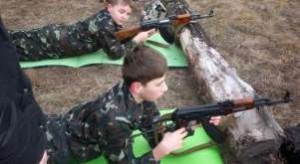 Femijet serb me arme