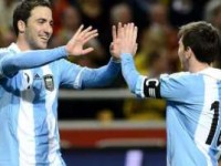 Higuain-Messi-argjentine