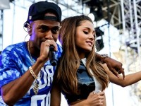 1408950975_ariana-zoom