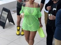 Amber Rose me bikini me miq