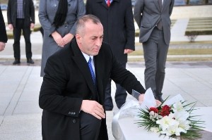Haradinaj ne prekaz