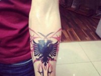 Bersant Celina-tatto shqiponjen