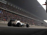 Hamilton triumfon ne Bahrein