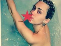 Miley Cyrus nudo600