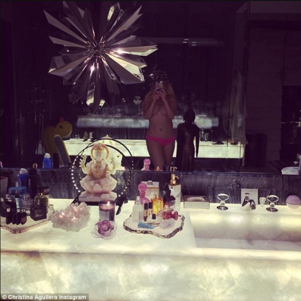 Christina Aguilera topless