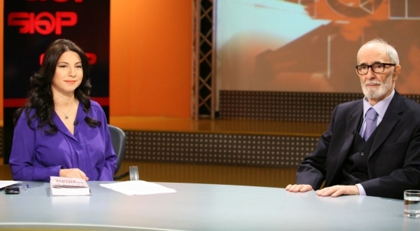 31 intervistat e Rudina Xhungës në përmbledhje