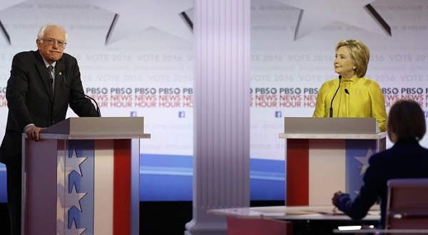 Sanders vs Clinton – Përplasja rritet, dallimet thellohen
