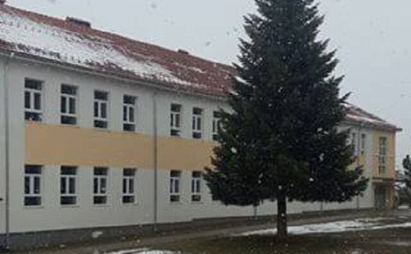 Helmohen nxënësit në Dragash