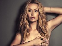 Iggy Azalea e zhveshur