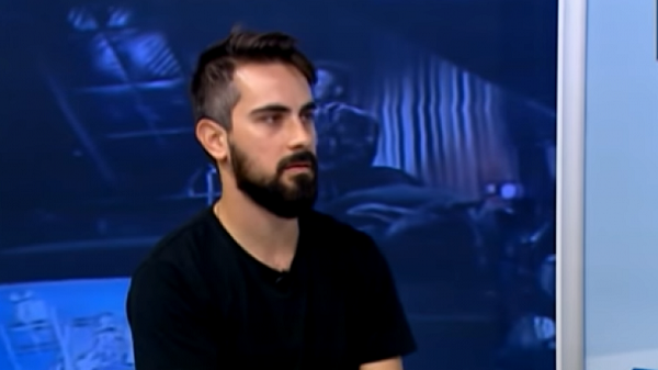 Lindon emocionohet për babain në emision (Video)