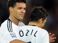 Ballack dhe Ozilin