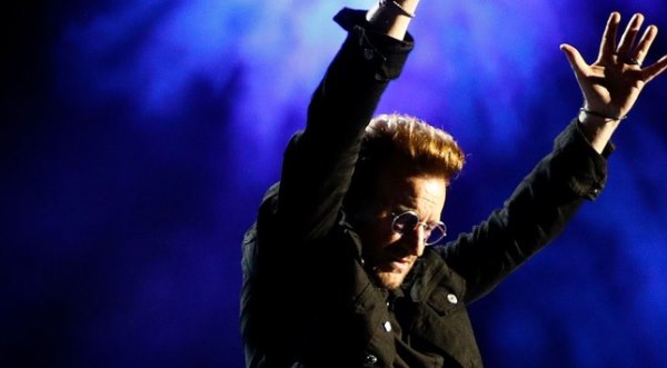 U2 rikthen legjedën