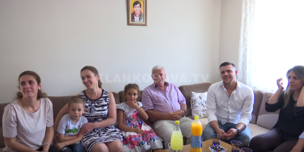 Prizren: Familja Berisha, festë e krenari më 1 shtator (VIDEO)