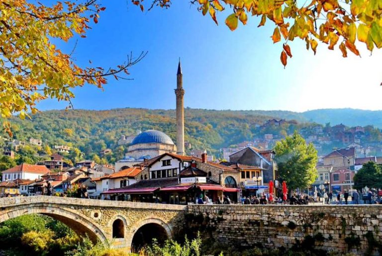 Shtetasi i huaj ngujhet në vendin e punës në Prizren – një tjetër arrestohet