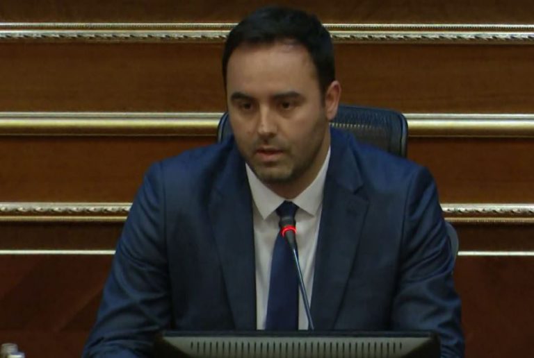 Glauk Konjufca bëhet baba për herën e tretë