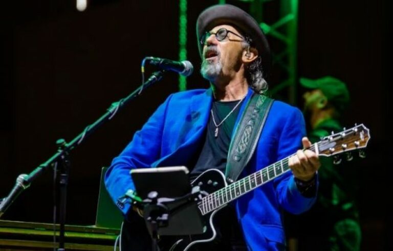 Vdes ish-kitaristi legjendar i ”Dire Straits”, Jack Sonni