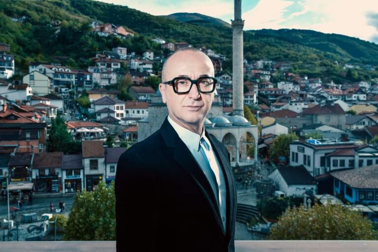 Erzen Shkololli emërohet kurator i edicionit të pestë të Autostrada Biennale, 2025