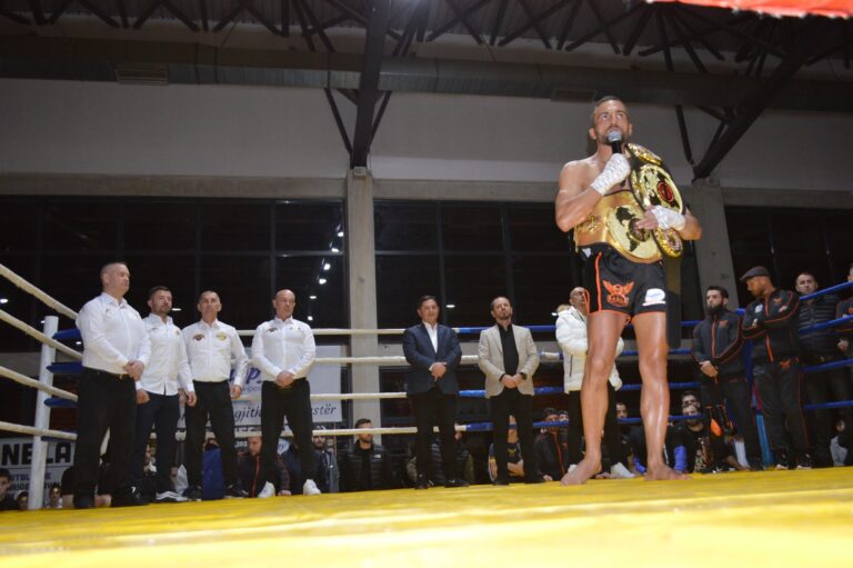 Luan Rudaj mbron titullin e kampionit botëror në Muay Thai