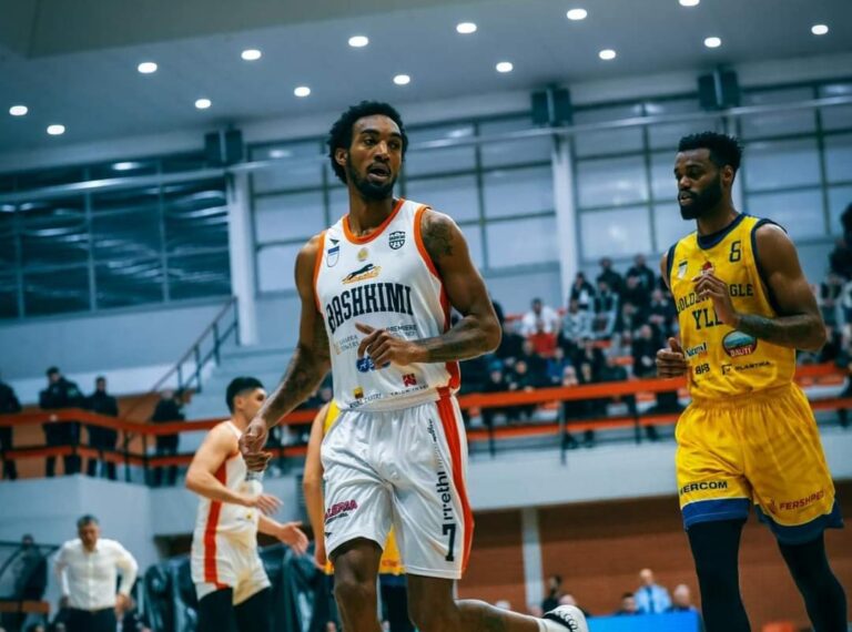 Bashkimi i ndan rrugët me ish-lojtarin e NBA