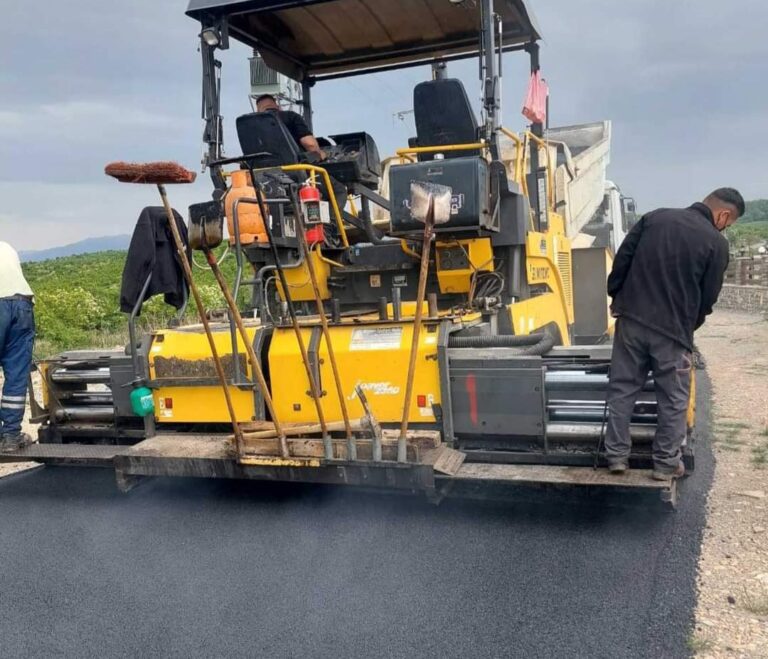Asfaltohet rruga Zym-Lugishtë-Dedaj në Has