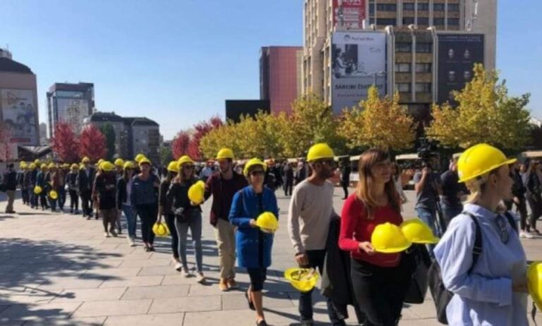 Dita Ndërkombëtare e Punëtorëve – sërish pritet me protesta, marshe e aksione në Kosovë
