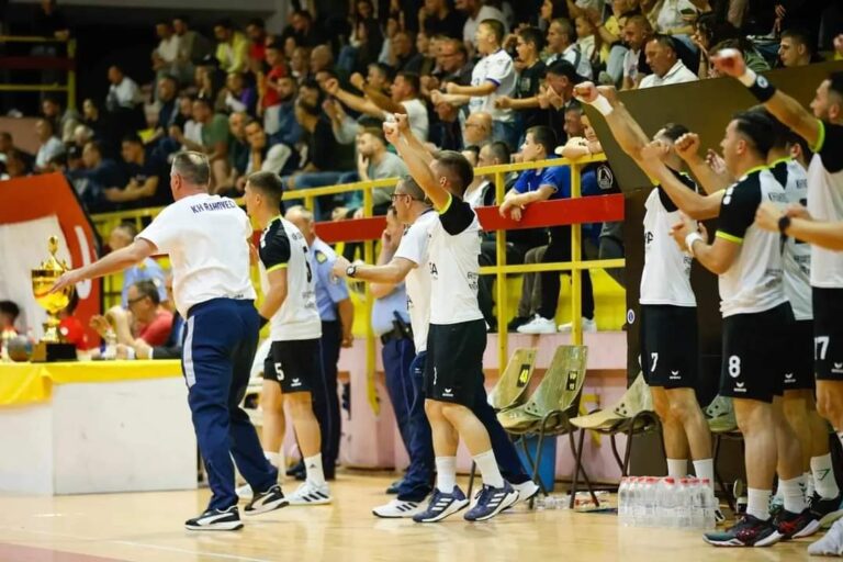 Historike: Rahoveci, për herë të parë kampion i Kosovës në hendboll