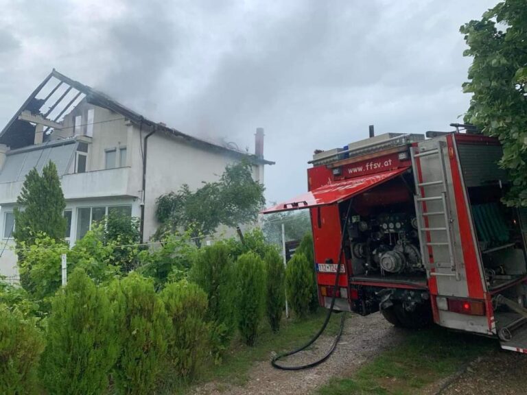 Rrufeja godet një shtëpi në Suharekë