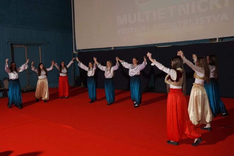 Në Prizren u mbajt “Festivali Tradicional Multietnik 2024”