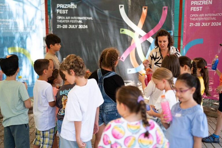 Prizren Fest Kids: Fëmijët punojnë për përrallën “Karrota e Shëndoshtë”