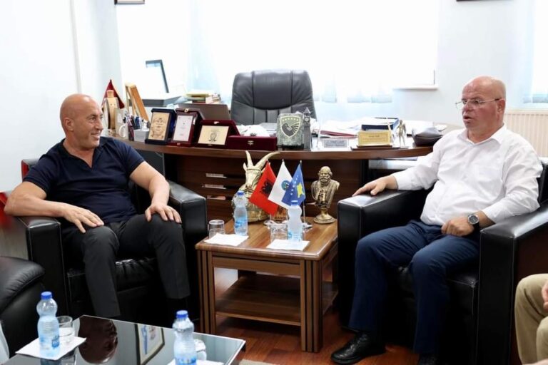 Haradinaj: Rahoveci ju prinë komunave të suksesshme, Smajl Latifi shembull i kryetarit të mirë