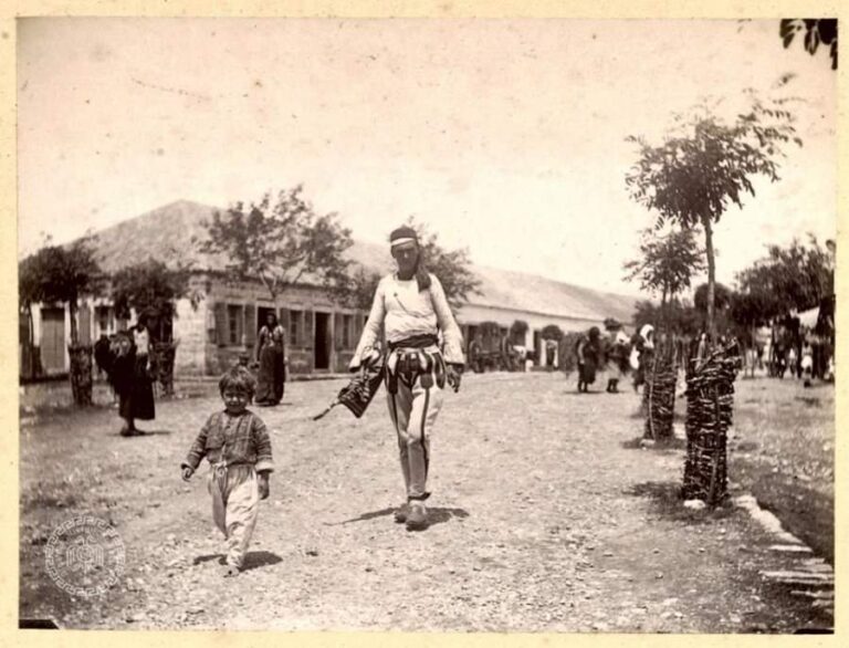 Fotografi të rralla: Ja si dukej Shqipëria në vitin 1891