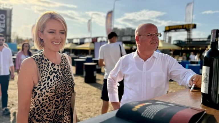 Andriola Kambo viziton Rahovecin si ambasadore e ‘Hardh Fest 2024’