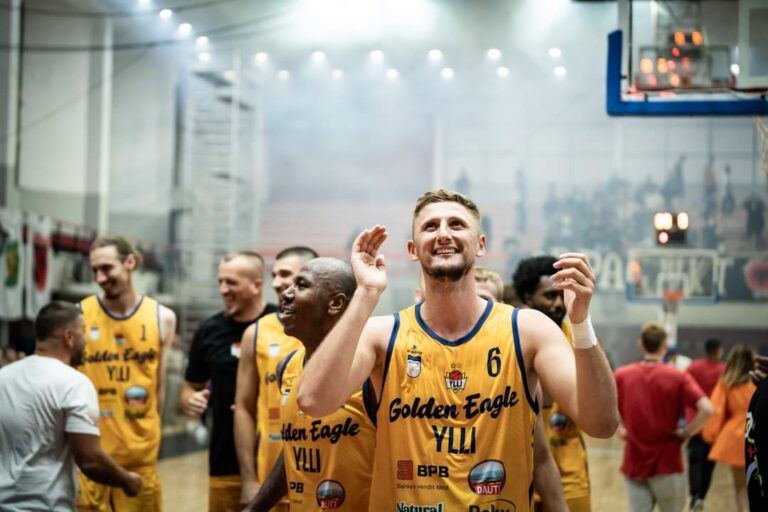 Ylli shkëlqen ndaj Pejës