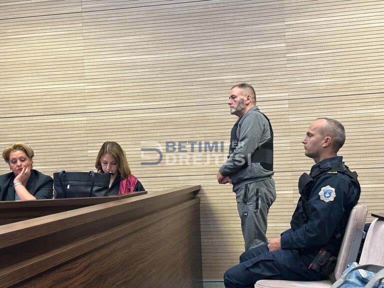 Deklarohet i pafajshëm ish-polici i akuzuar për krime lufte në Prizren: Kjo që po më vihet në barrë s‘është e vërtetë