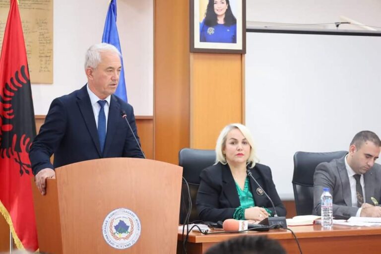 Kuvendi i Dragashit anulon vendimin për kompensimin e shujtave për administratën