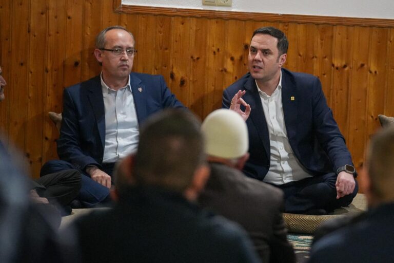 Abdixhiku nga Rahoveci: Qytetarët janë të etur për ndryshimin që do ta sjellim bashkë
