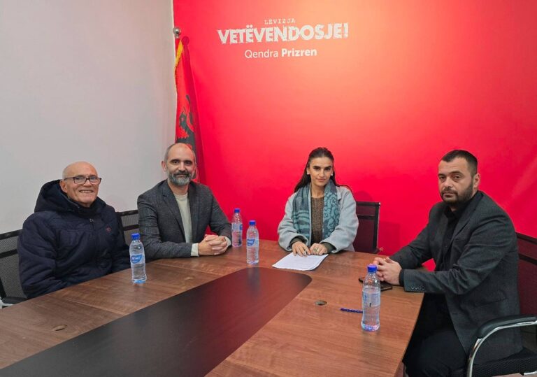 Mjekja Flandra Bytyqi i bashkohet Lëvizjes Vetëvendosje në Prizren