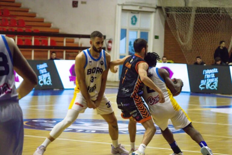 Bora “ngrin” Bashkimin