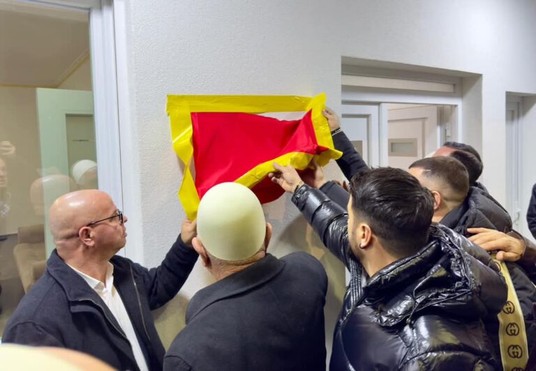 Përkujtohet kontributi i Sefer Himajt në ndërtimin e Odës së fshatit Gexhë