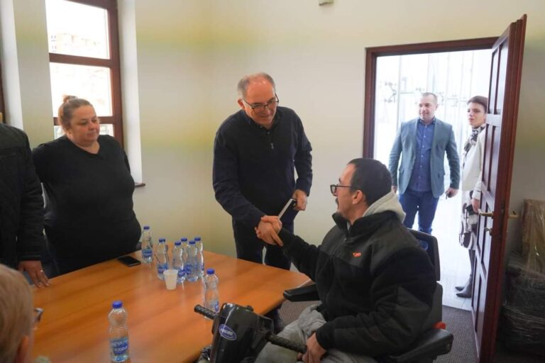 3 Dhjetori/ Totaj: Angazhimi për personat me aftësi të kufizuara, ndër prioritetet tona