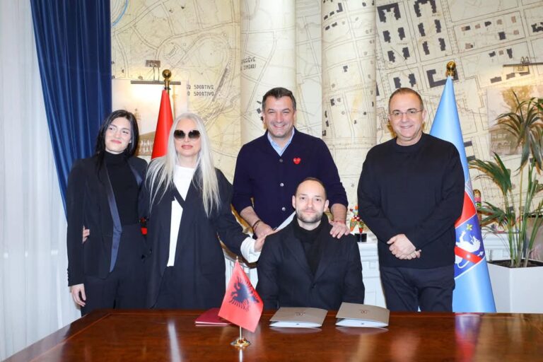 Fëmijët e Anna Oxës marrin shtetësinë shqiptare