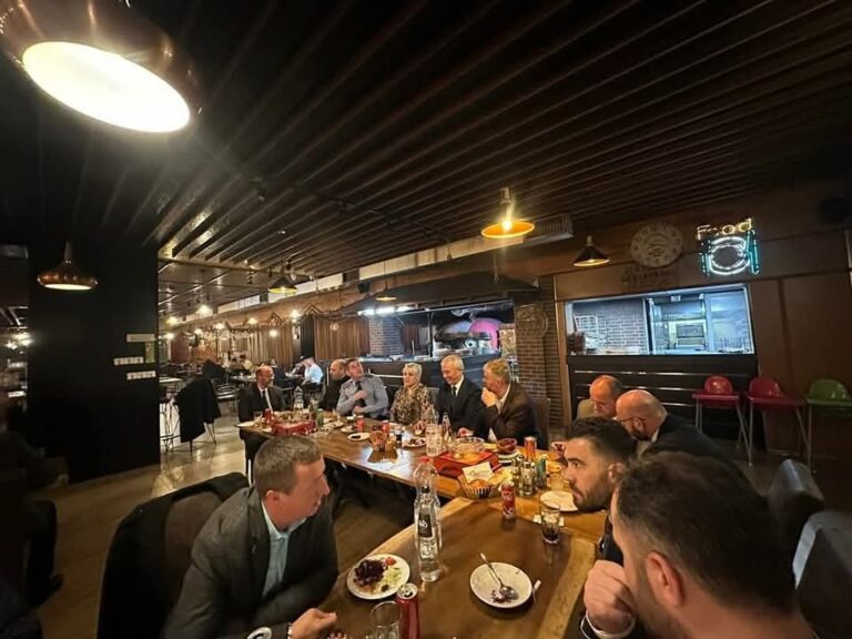 Iftar i veçantë në Dragash – Kryetari Xheladini bashkon komunitetin fetar të Gorës
