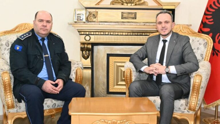 E grisi Kuranin në qytetin e Prizrenit, drejtori i policisë takohet me kyetarin e Këshillit të BI-së