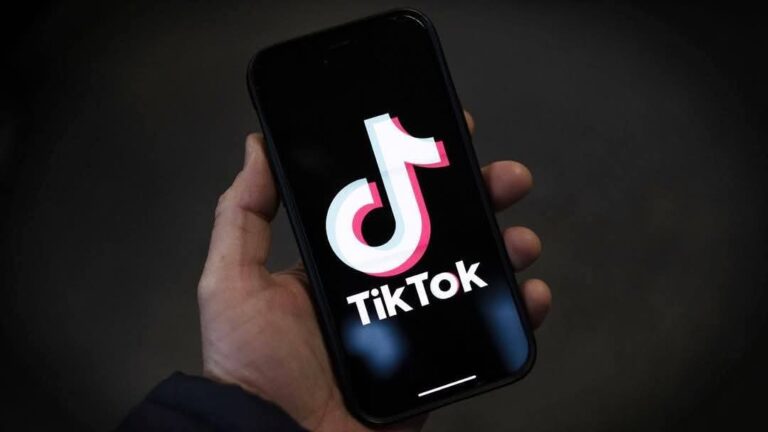 TikTok mbyllet në Shqipëri sot