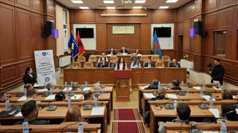Prizreni shënon Ditën Ndërkombëtare të Romëve me thirrje për drejtësi sociale,  barazi dhe përfshirje